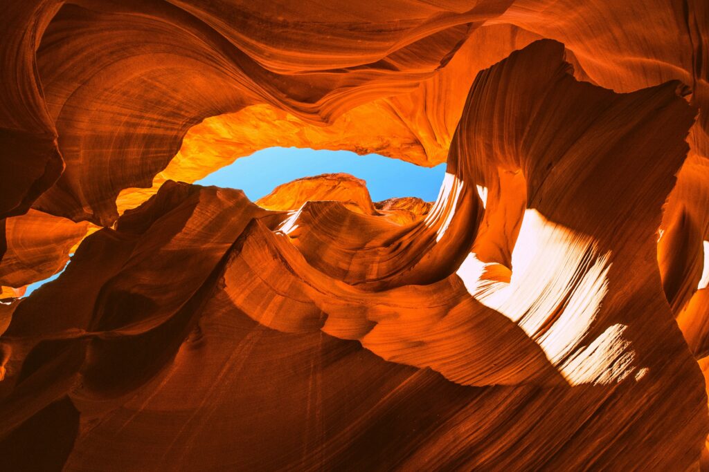 Formations rocheuses à l’intérieur de Antelope Canyon en Arizona