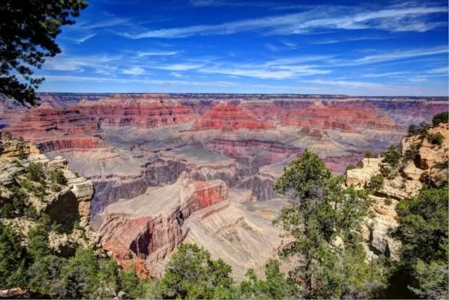 Vue depuis Grandview Point Grand Canyon avec les falaises et les reliefs du South Rim